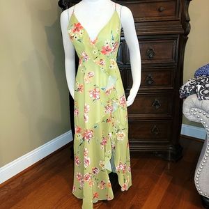 💚 Fluttery Hi/Low Floral Green Maxi Dress by essue, Size S